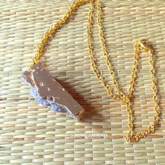 ⬇️ $24 24K GOLD DIPPED QUARTZ DRUZY NECKLACE - Picture 2 of 7
